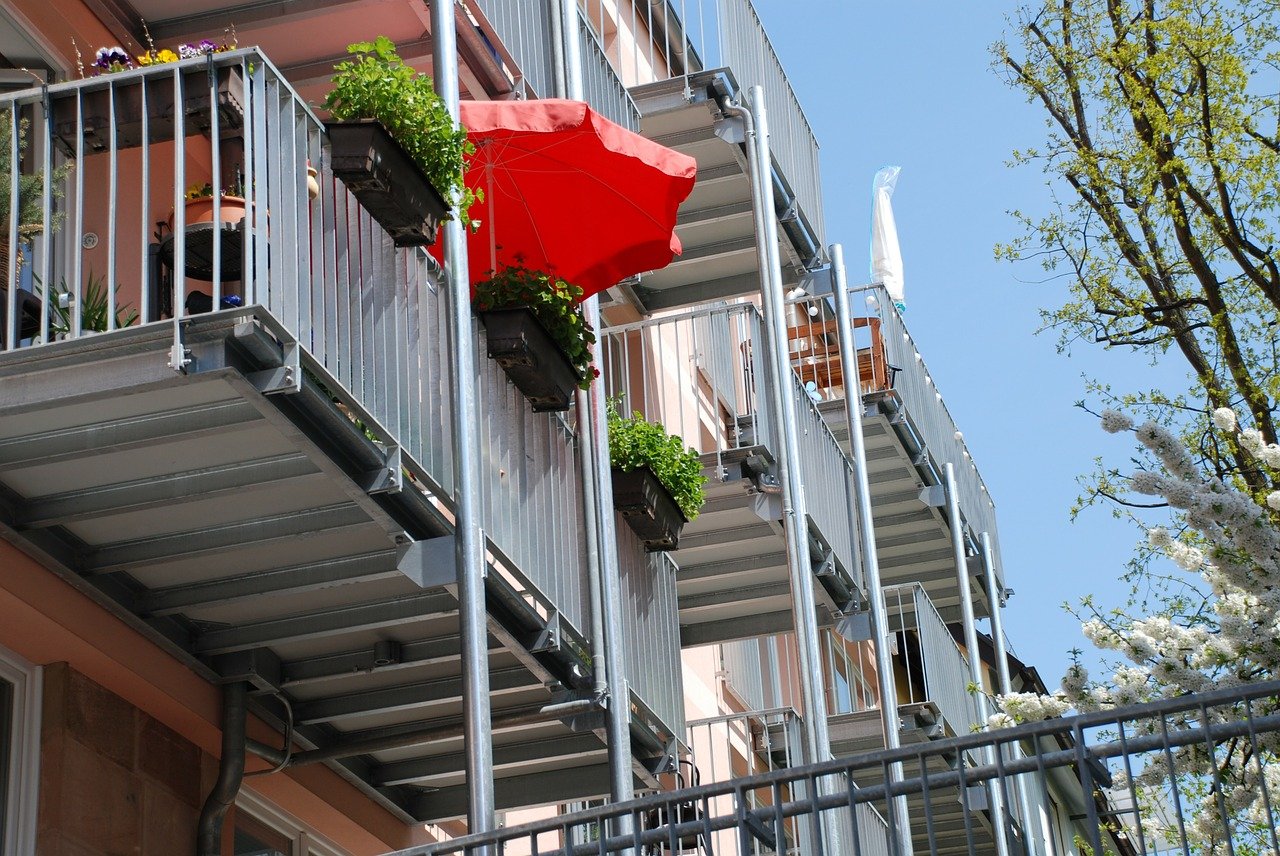 balconies-322926_1280