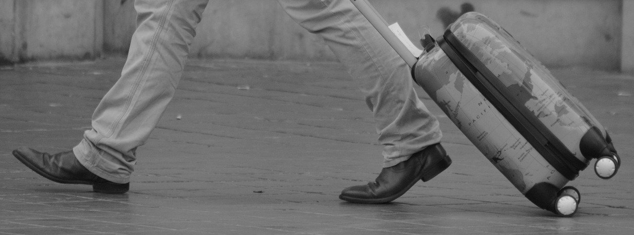 traveler-748246_1280